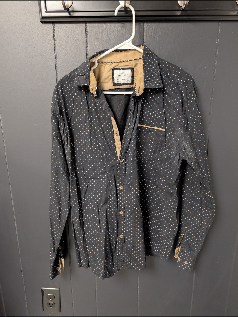 Men's Black Dot-Pattern Button-Up Shirt with Tan Trim